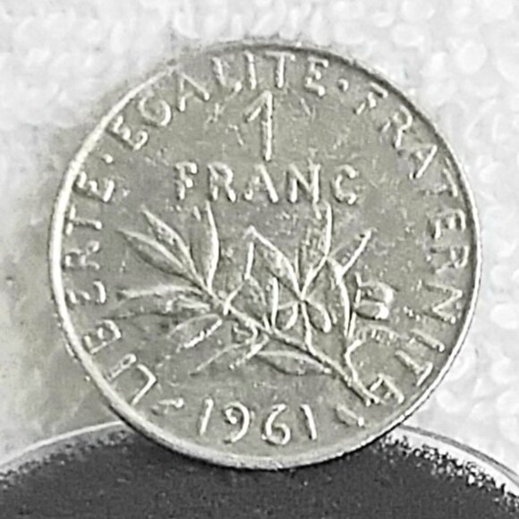 Circulated 1961 France 1 Franc Republique Francaise Cion Made of Nickel!! - Picture 1 of 3
